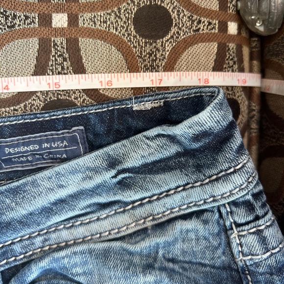 ❄️Mid Rise Boot Cut Bling Jeans - Picture 16 of 16